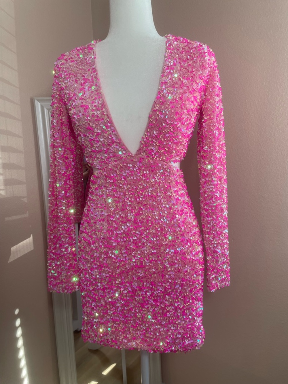 Petal & Pup Pink Sequin Mini Dress Small Prom Vegas Bachelorette Party - Picture 2 of 10